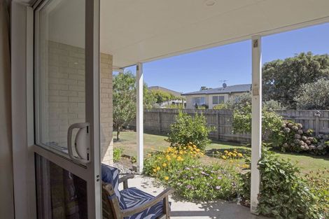 Photo of property in 89 Cedar Drive, Paraparaumu Beach, Paraparaumu, 5032