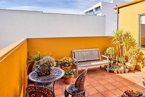 Photo of property in 12a College Street, Te Aro, Wellington, 6011