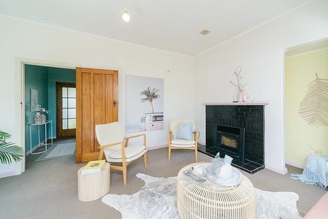 Photo of property in 97 Savage Crescent, West End, Palmerston North, 4412