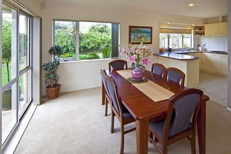 Photo of property in 14 Checkerberry Court, Henderson, Auckland, 0612