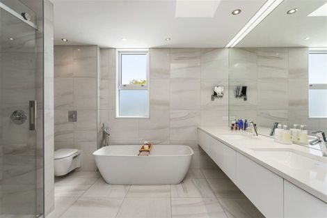 Photo of property in 39 Weka Street, Fendalton, Christchurch, 8041