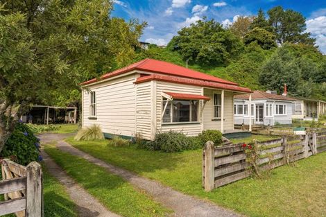 Photo of property in 5 Golf Road, Taumarunui, 3920