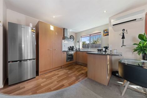 Photo of property in 2/31 Tuckers Road, Redwood, Christchurch, 8051