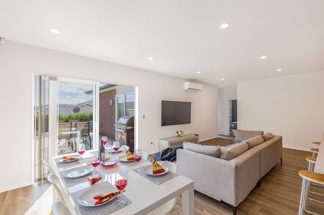 Photo of property in 69 Nobilo Road, Kumeu, 0810