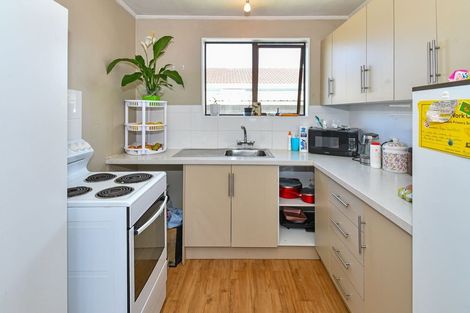 Photo of property in 4/1 Rebecca Rise, Weymouth, Auckland, 2103