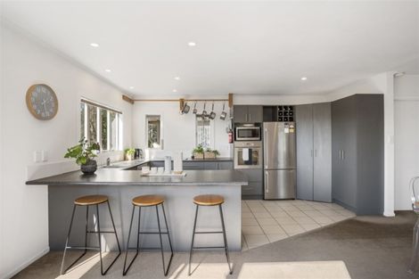 Photo of property in 61 Verbena Road, Birkdale, Auckland, 0626