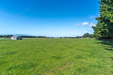 Photo of property in 360 Western Lake Road, Western Lake, Featherston, 5773
