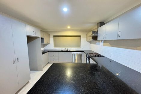 Photo of property in 13 Hansen Place, Takanini, 2112