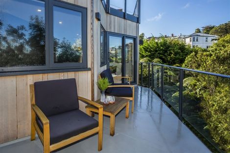 Photo of property in 149 Kelburn Parade, Kelburn, Wellington, 6012