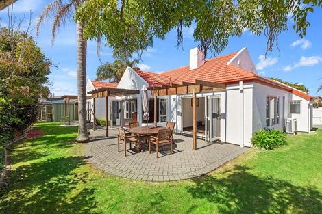 Photo of property in 5 Nautilus Drive, Papamoa Beach, Papamoa, 3118