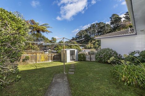 Photo of property in 18b Percy Dyett Drive, Karori, Wellington, 6012
