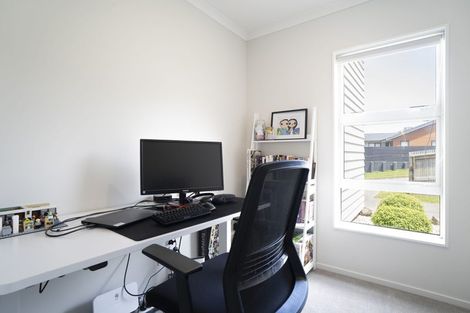 Photo of property in 53 Atherton Terrace, Churton Park, Wellington, 6037