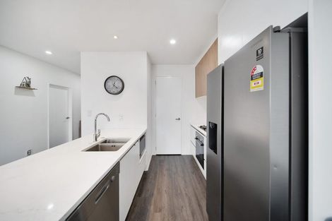 Photo of property in 11 Tuuhura Road, Pukekohe, 2120