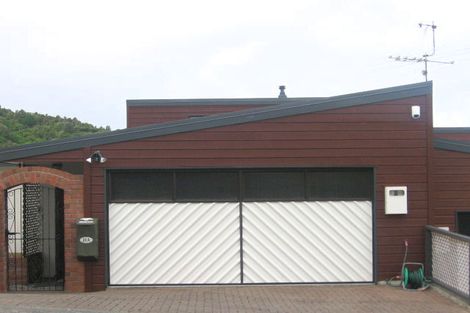 Photo of property in 24b Ramphal Terrace, Khandallah, Wellington, 6035