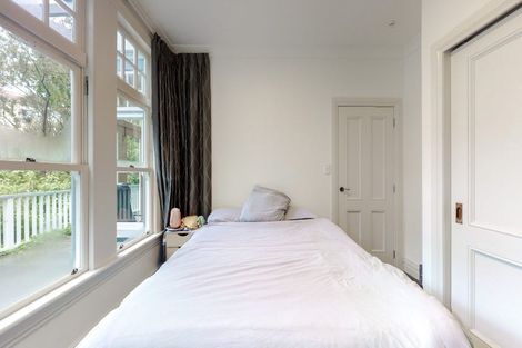 Photo of property in 44 Aurora Terrace, Kelburn, Wellington, 6012