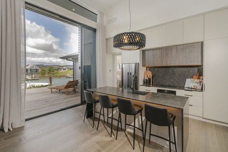 Photo of property in 13 Awatea Drive, Whitianga, 3510