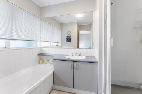 Photo of property in 1/8 Solana Court, Botany Downs, Auckland, 2010