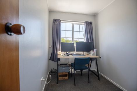 Photo of property in 10 Watts Road, Waipawa, 4210