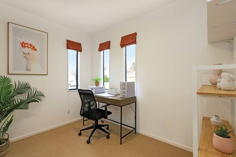Photo of property in 13 Palmbrook Avenue, Havelock North, 4130