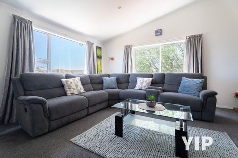 Photo of property in 18 Mandeville Crescent, Grenada Village, Wellington, 6037