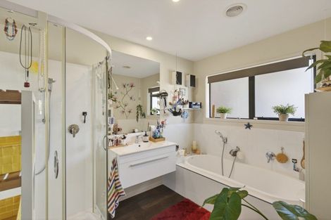 Photo of property in 7d Hinau Street, Inglewood, 4330