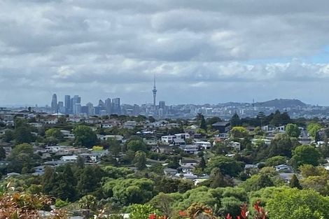 Photo of property in 22 Monarch Avenue, Hillcrest, Auckland, 0627