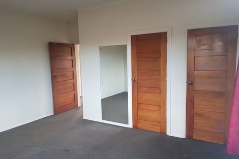 Photo of property in 1 Seton Street, Riccarton, Christchurch, 8011