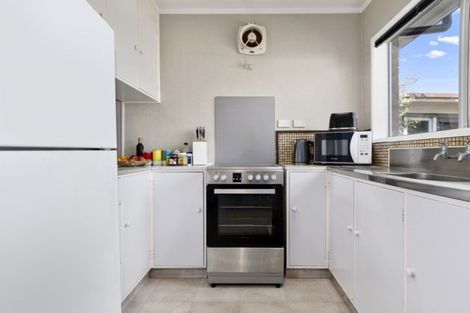 Photo of property in 16a Burrows Street, Tauranga South, Tauranga, 3112