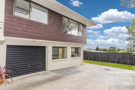 Photo of property in 4/13 Northall Road, New Lynn, Auckland, 0600