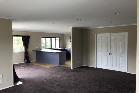 Photo of property in 115 Schnell Drive, Kelvin Grove, Palmerston North, 4414
