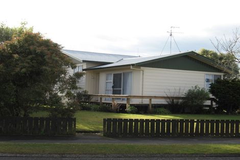 Photo of property in 48 Northolt Road, Fairview Downs, Hamilton, 3214