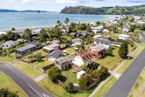 Photo of property in 41 Banks Street, Cooks Beach, Whitianga, 3591