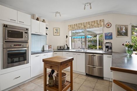 Photo of property in 54 Westview Court, Somerville, Auckland, 2014