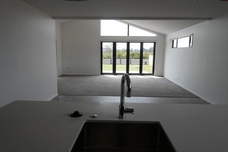 Photo of property in 9 Wheriko Avenue, Glenbrook, 2681