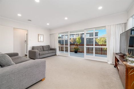 Photo of property in 8 Spence Road, Henderson, Auckland, 0612