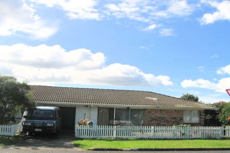 Photo of property in 3/1 Jennifer Place, Papatoetoe, Auckland, 2025