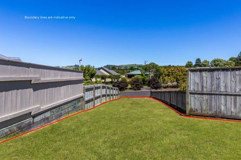 Photo of property in 9 Carpentras Way, Nukuhau, Taupo, 3330