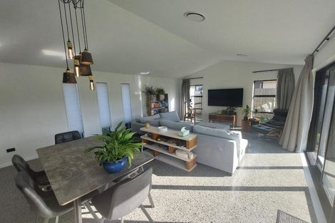 Photo of property in 11 Mcquillan Avenue, Woodend, 7610