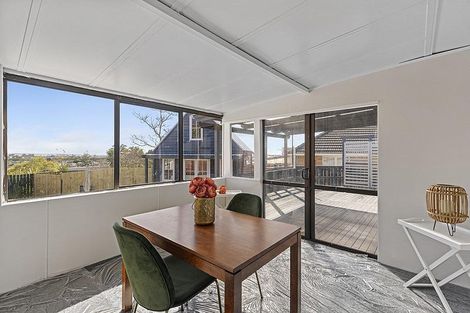 Photo of property in 18 Prangley Avenue, Mangere, Auckland, 2022