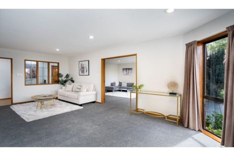 Photo of property in 51 Westgrove Avenue, Avonhead, Christchurch, 8042