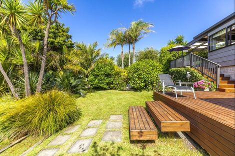 Photo of property in 14 Laika Avenue, Ti Point, Warkworth, 0985