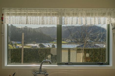 Photo of property in 11 Patton Place, Tairua, 3508