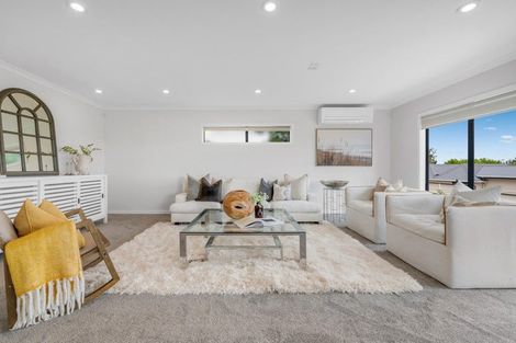 Photo of property in 2/32 Gills Road, Bucklands Beach, Auckland, 2014