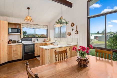 Photo of property in 34 Neri Crescent, Pomare, Rotorua, 3015