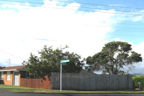 Photo of property in 3/97 Golf Road, New Lynn, Auckland, 0600