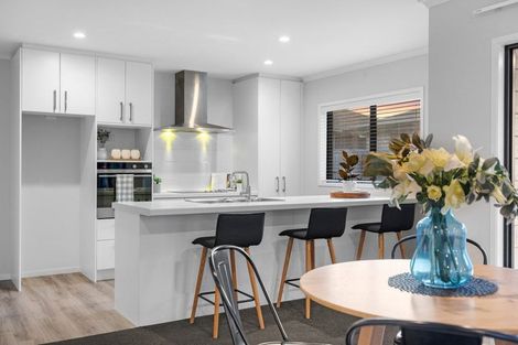 Photo of property in 81 Puhirake Crescent, Pyes Pa, Tauranga, 3112