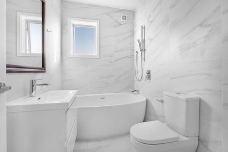 Photo of property in 136 Voyager Drive, Gulf Harbour, Whangaparaoa, 0930