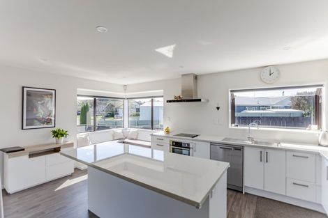 Photo of property in 30 Whiting Crescent, Greenmeadows, Napier, 4112