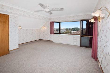 Photo of property in 24 Ngarata Avenue, Mount Maunganui, 3116