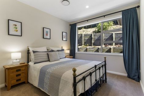 Photo of property in 5b Hobbs Road, Matakatia, Whangaparaoa, 0930